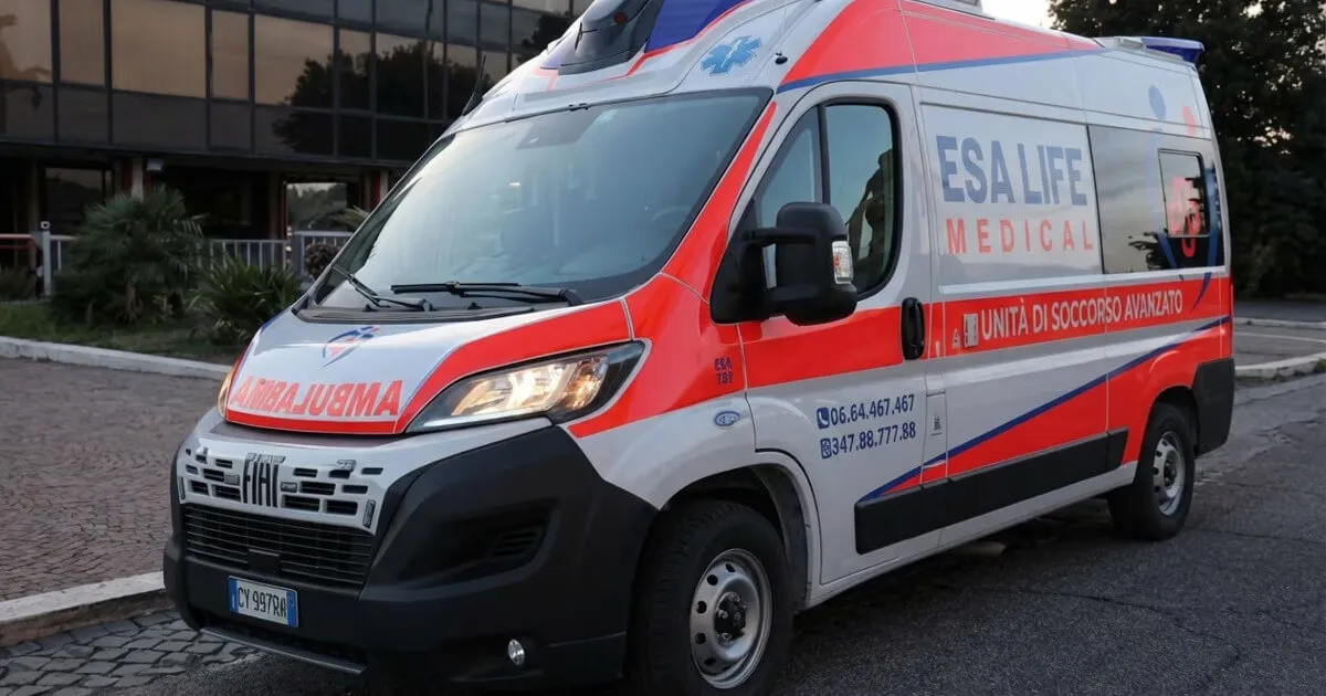 Ambulanza privata Esa Life Medical in servizio a Roma
